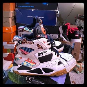 reebok pump tribal